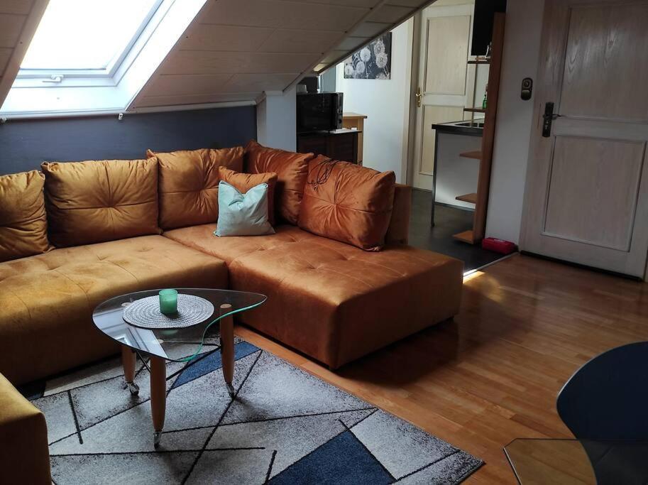 Gemuetliches Und Zentral Apartment *